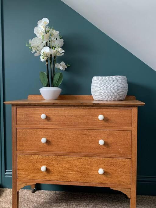 No 11, Fishguard, Ideal For Beach, Coastal Path And Town! Bagian luar foto