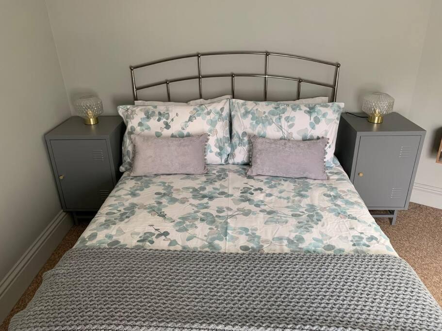 No 11, Fishguard, Ideal For Beach, Coastal Path And Town! Bagian luar foto