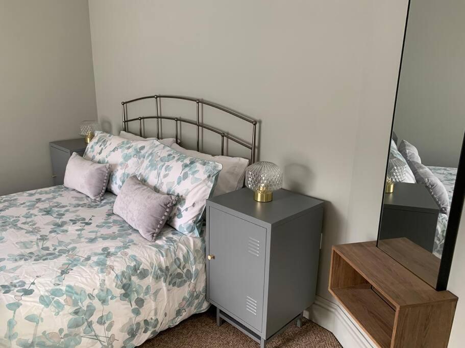 No 11, Fishguard, Ideal For Beach, Coastal Path And Town! Bagian luar foto